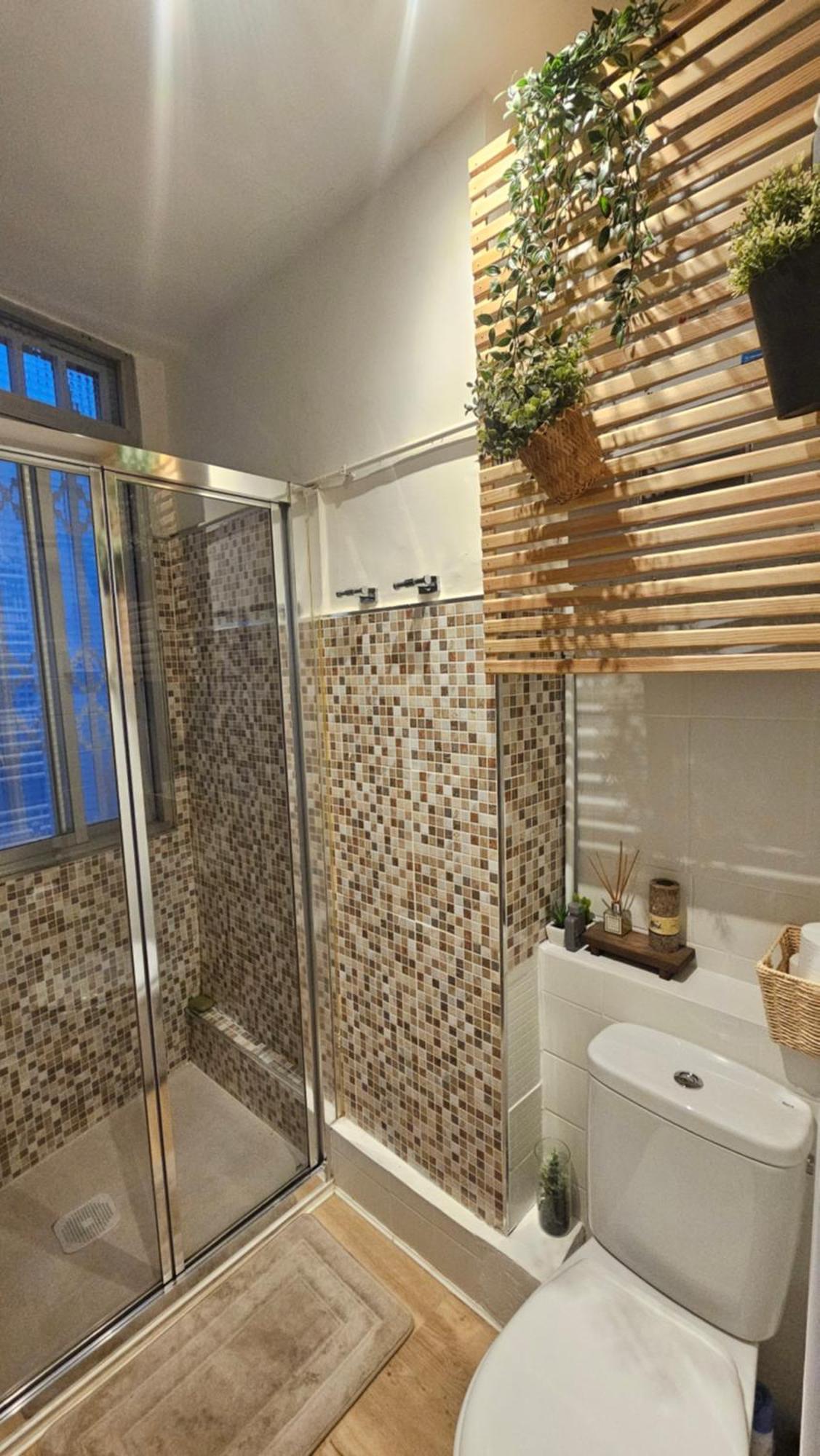 Central River Room - Private Wc Bilbao Bagian luar foto